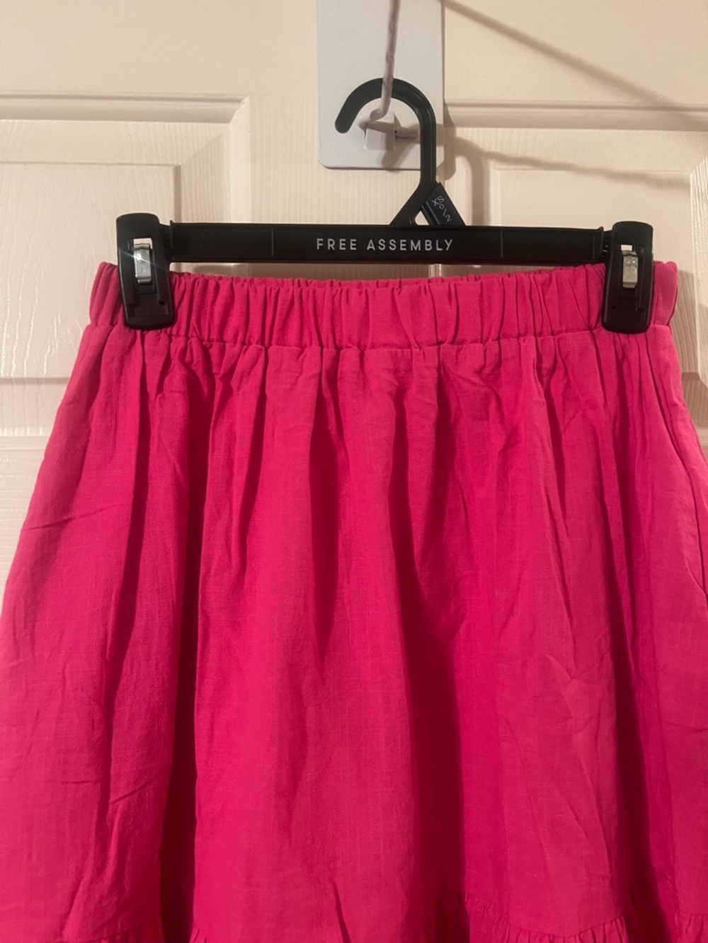 NWOT Women’s Barbiecore Pink Tiered Summer Rayon Maxi Skirt w Pockets Size Small - Picture 8 of 12